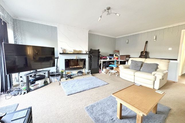 1, Dacombe Drive, Poole photo 5