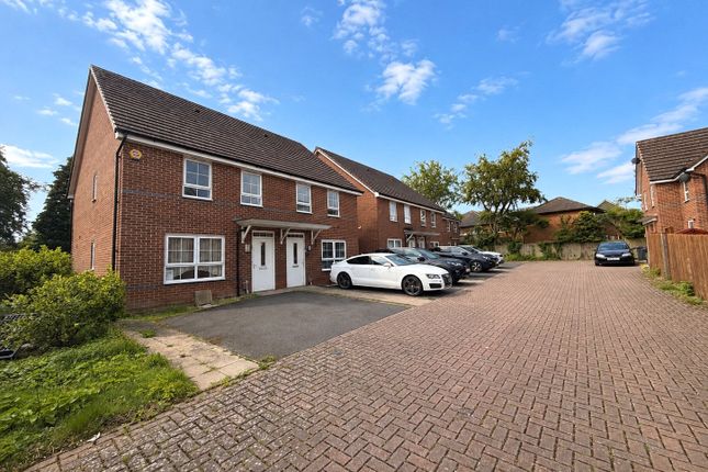 8A,, Heathside Drive, West Midlands photo 2