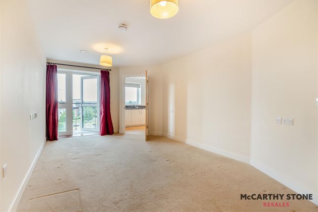 48 Gilbert Place, Lowry Way, Swindon photo 2