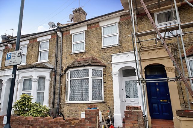 Maisonette for sale in Buckingham Road, Harlesden