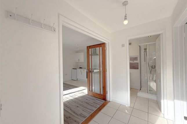 1, Smithfield View Close, Belper photo 2
