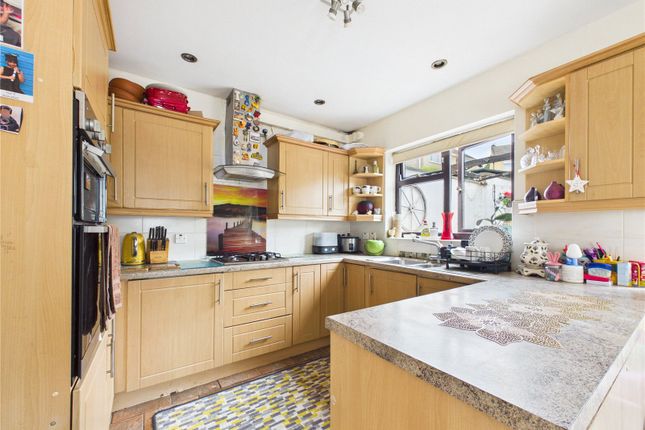 26, Northend Avenue, Bristol photo 4
