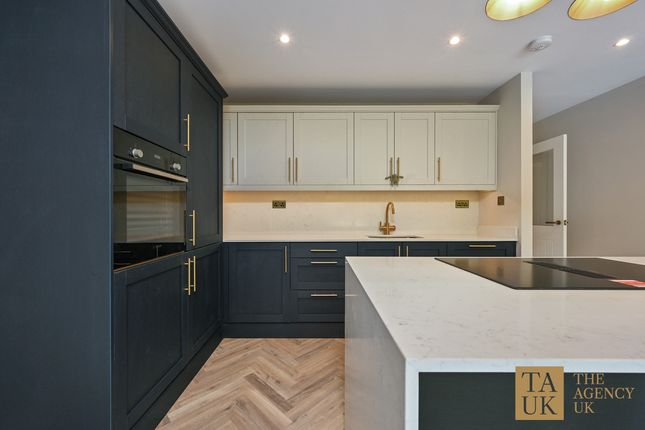 4, The Ridings, East Sussex photo 2