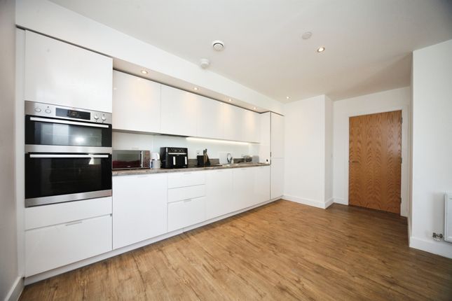 Flat 3, Ellesmere Court, Stirling Drive, Luton photo 3