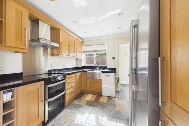 13, Essex Road, Rochester photo 3