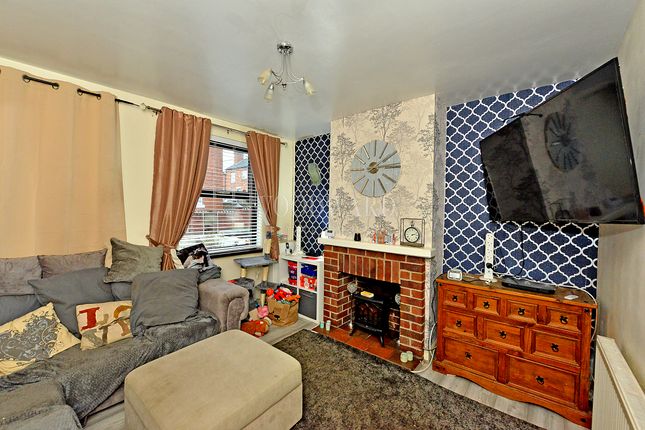 18, Nuttall Street, Alfreton photo 3