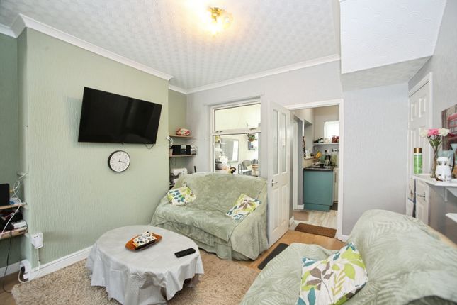 74, Aston Crescent, Newport photo 4