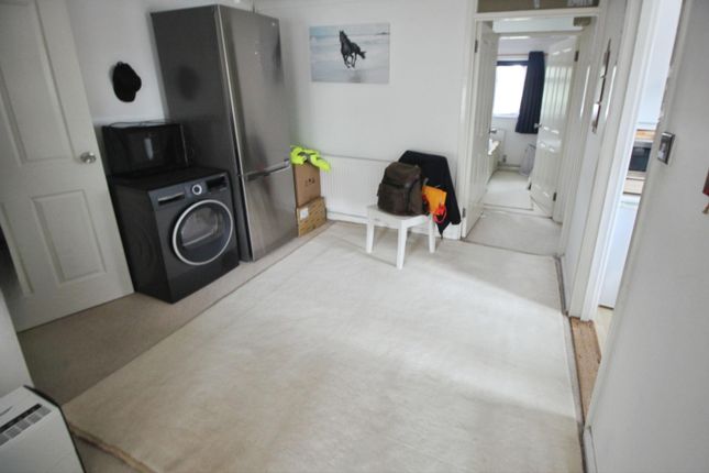 18, Newbridge, Southampton photo 4