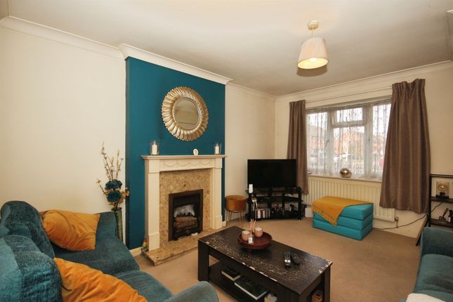 31, Weilerswist Drive, Leamington Spa photo 2