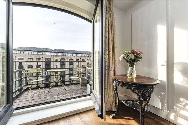 Flat 213, Cardamom Building, 31, London photo 3