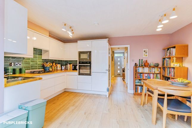 1, Catling Close, Forest Hill photo 4
