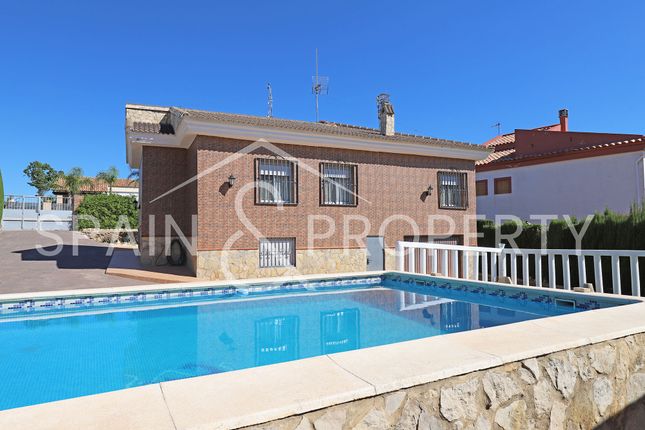 Villa for sale in Turis, Turís, Valencia (Province), Valencia, Spain