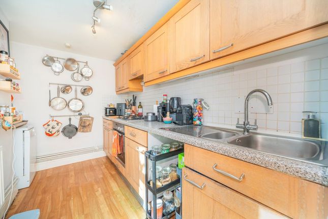 45, Willow Vale, London photo 4