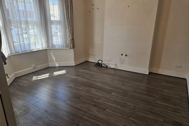 Rotherfield Road, Enfield photo 2