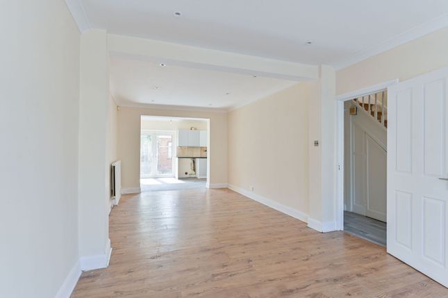 Tavistock Crescent, Mitcham photo 4