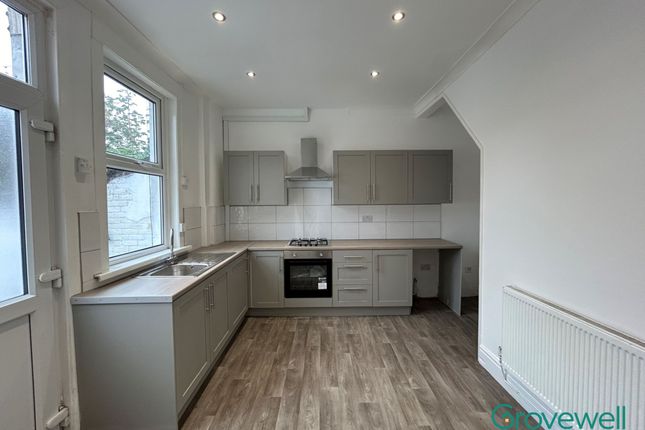 7 Mere Avenue, Leigh photo 5