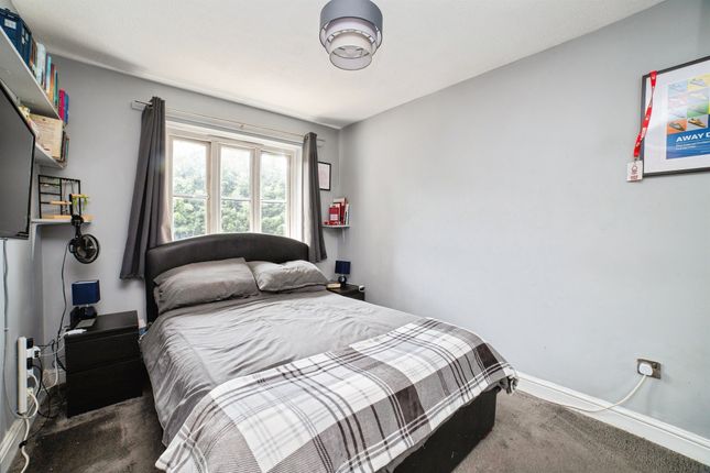 3a, Pinewood Close, Alfreton photo 2