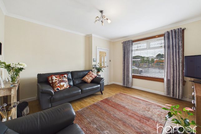 92 Cathcart Road, Rutherglen, South Lanarkshire photo 3