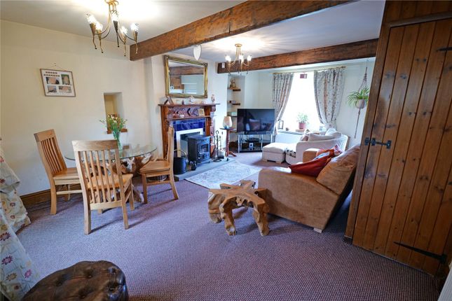 5, Hollin Hall, Colne photo 3