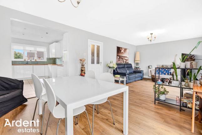 10 Norfolk Road, Maldon photo 4