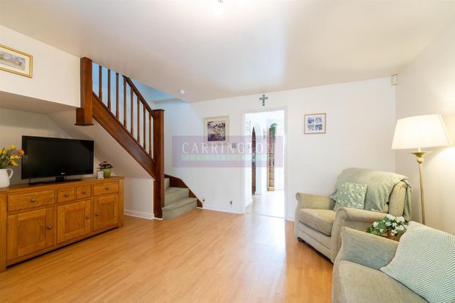 34, Fielders Way, Radlett photo 4
