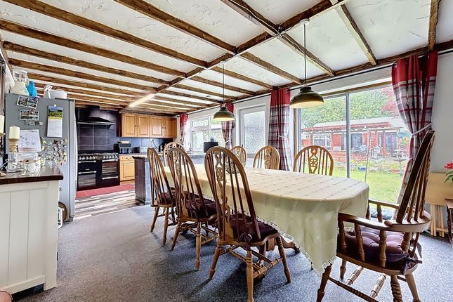 23 Heol Tymaen, Pontypridd photo 4