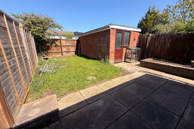 6 Albany Place, Aylesbury photo 5