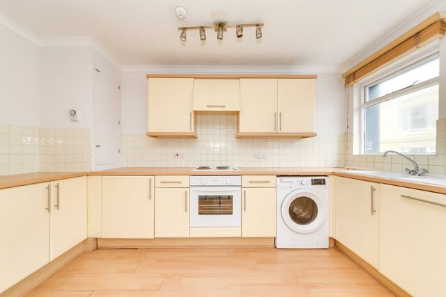 Flat 6 Quayfil House, 24/25, Broad Street, East Sussex photo 4