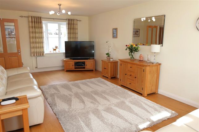 6, Glenfields Road, Haverfordwest photo 4