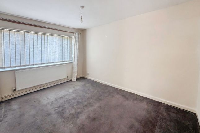8, Mill Close, Stourport on Severn photo 5