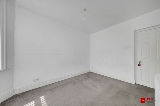 1, Gordon Street, Colne photo 4