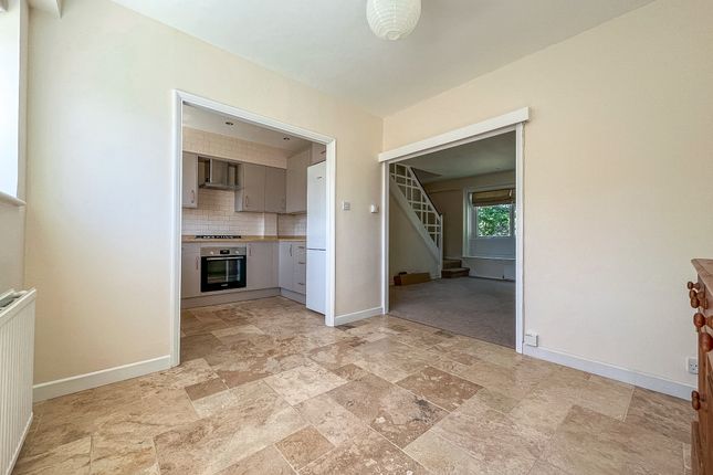 Mountwood, West Molesey photo 3
