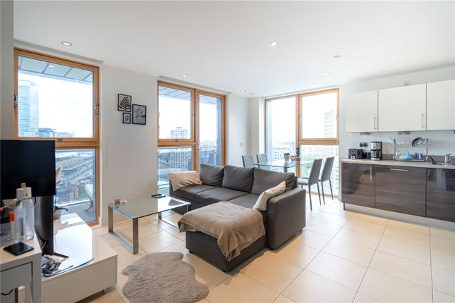 Thumbnail Flat for sale in Province Square, Blackwall1.75