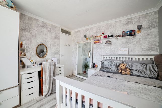 21, Poplar Avenue, Nottingham photo 4