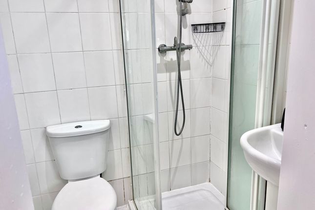 177a Norwood Road, Southall photo 4