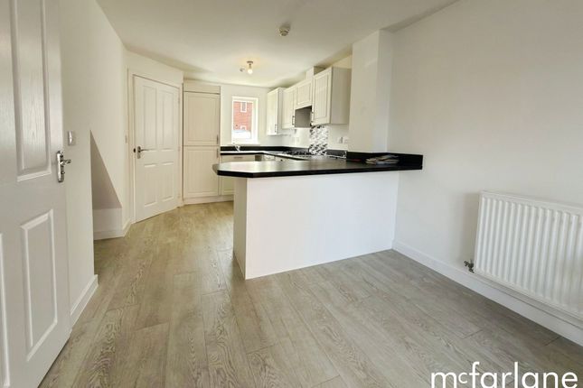 21 Brickworth Place, Swindon photo 3