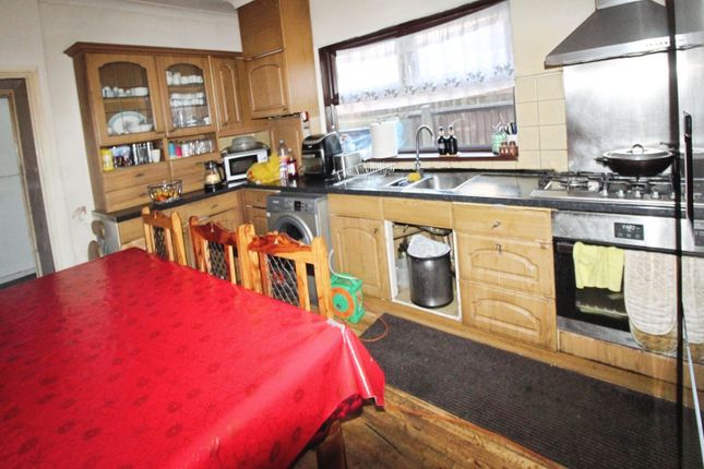 20, Langley Road, West Midlands photo 3