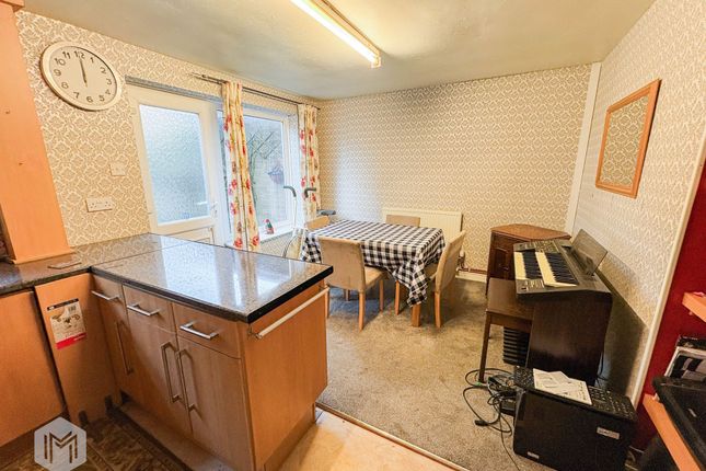 32 Brook House Close, Bolton photo 5