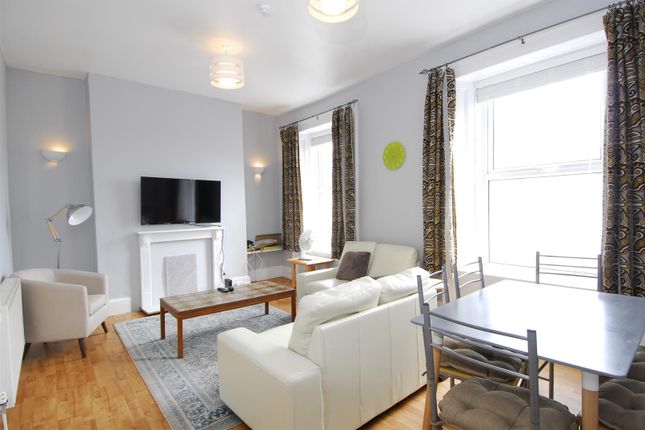 51Cliftonplacer4006.Jpg