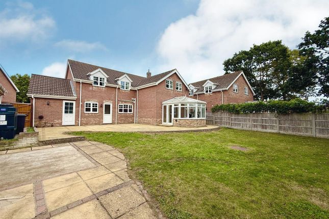 2, Bower Close, Great Yarmouth photo 4