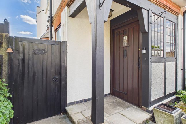 15, Thornfield Way, Hinckley photo 2
