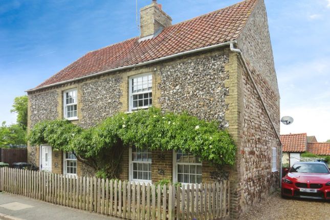 Thumbnail Cottage for sale in High Street, Feltwell, Thetford