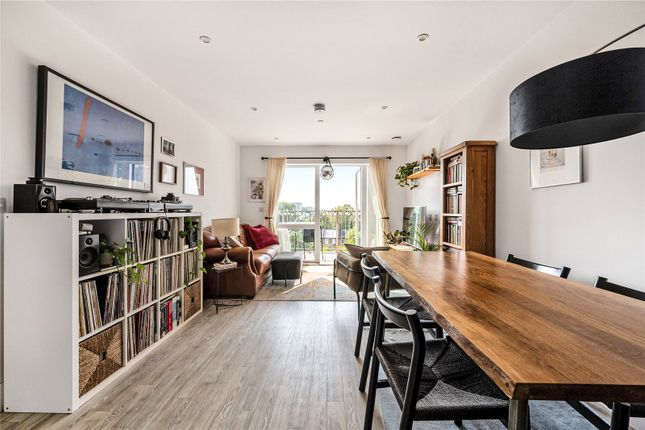 Hendrix Court, 22, Valley Road, London photo 4