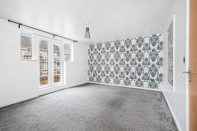 52, Bittern Court, Dunfermline photo 2