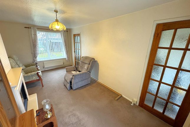 9, Nelson Road, Corby photo 3