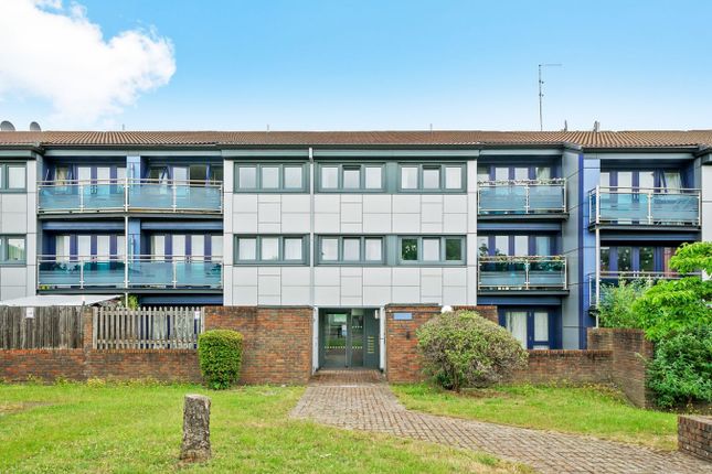 Thumbnail Flat to rent in Francis Road, Harrow