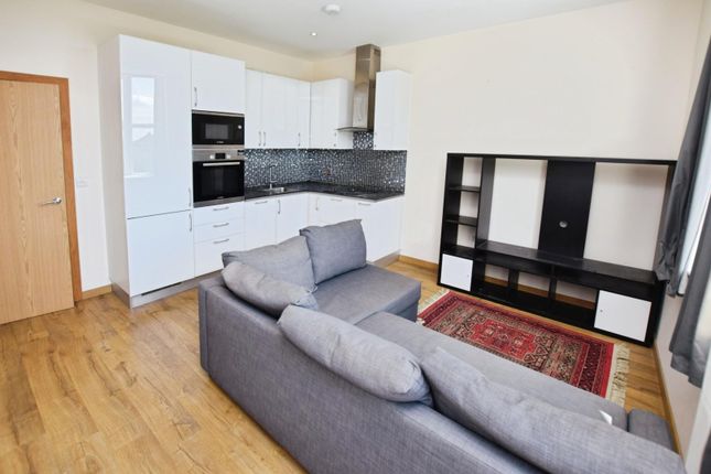 High Road, Chadwell Heath photo 5