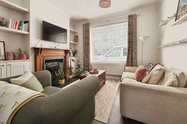 31, Springfield Place, Cardiff photo 3