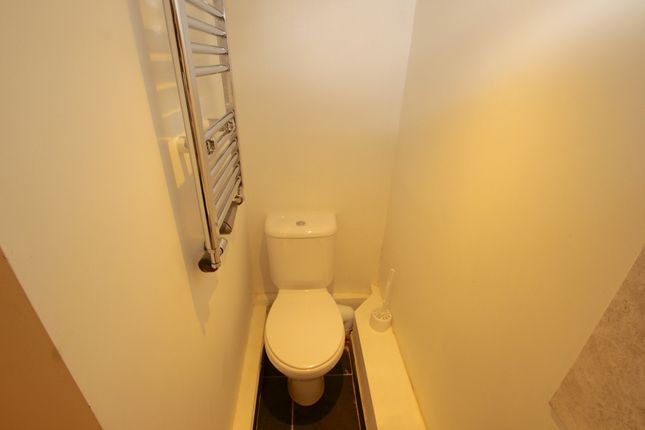 128, Clarence Avenue, Northampton photo 5