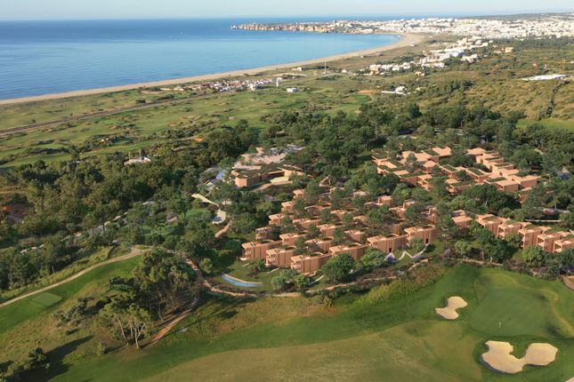 Thumbnail Apartment for sale in Palmares Golf Resort, Palmares, Portugal